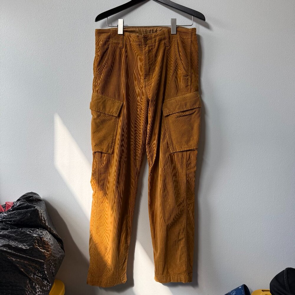 Levi’s Corduroy Cargo Pants – Camel / Tobacco (Size 31x32)